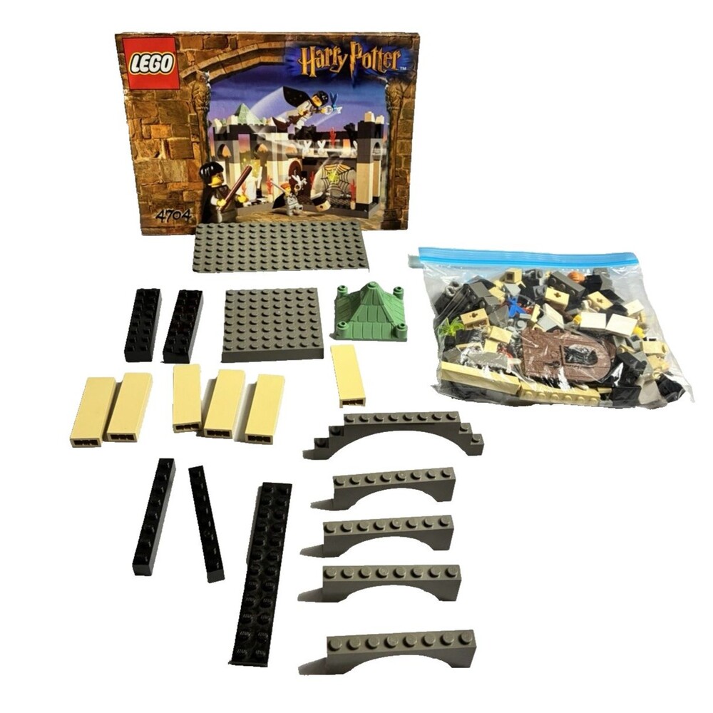 LEGO Harry Potter 4704 The Chamber of the Winged Keys 100% Complete w Manual